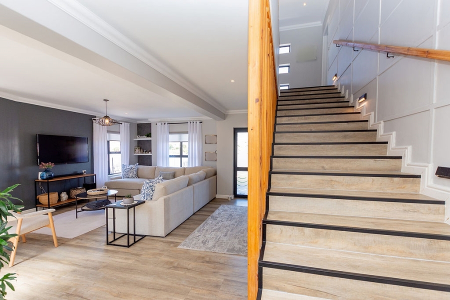 4 Bedroom Property for Sale in Calypso Beach Western Cape